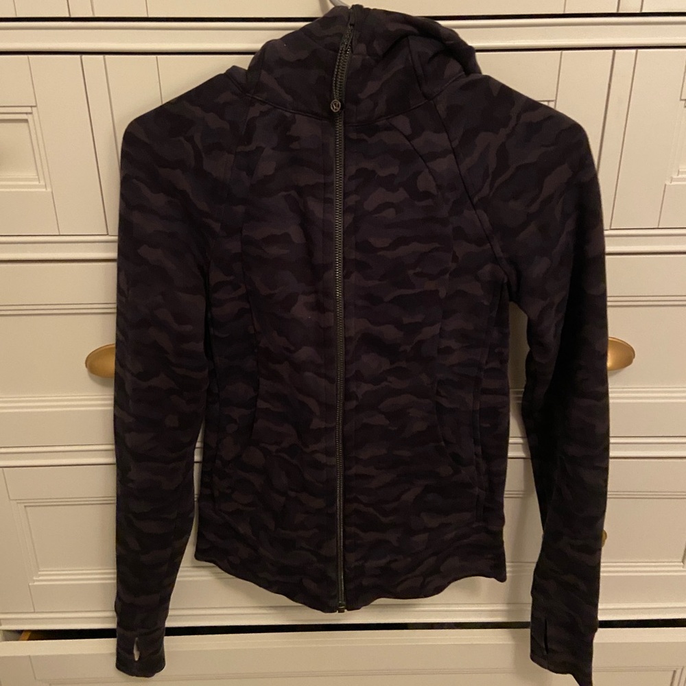Lululemon black camo “scuba jacket”